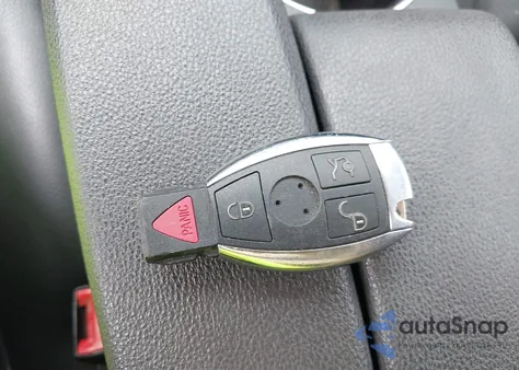 2010 Mercedes-Benz Glk 350 from USA, damaged, VIN WDCGG5GBXAF426544